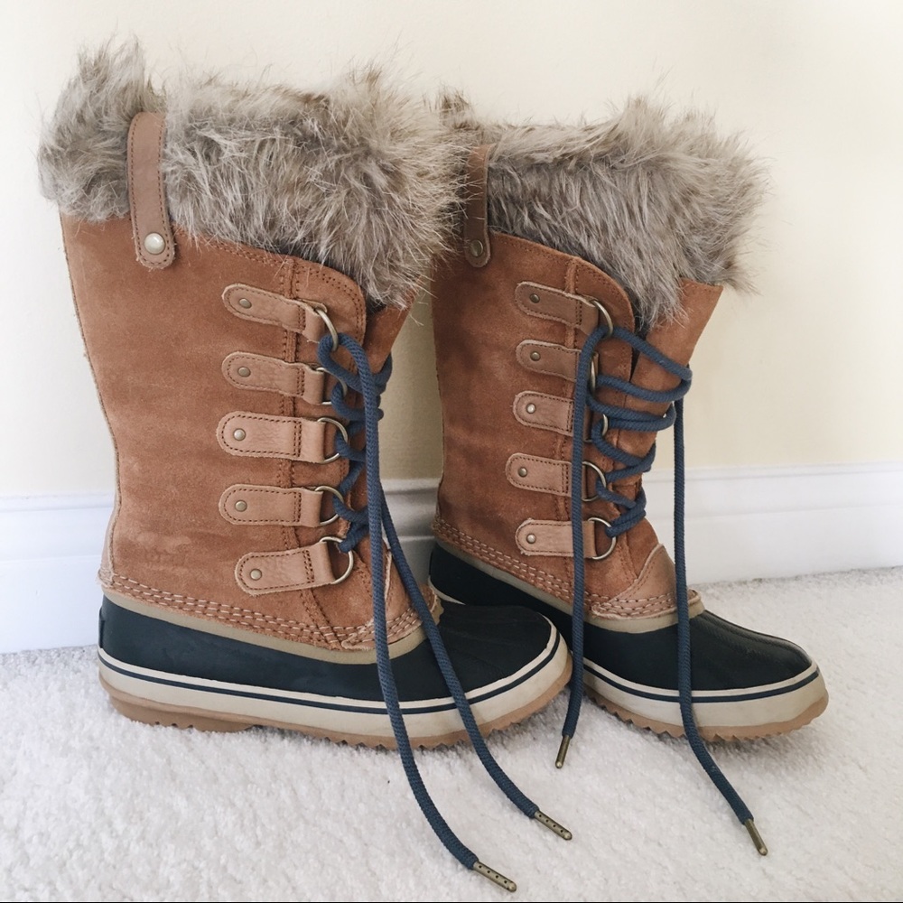 Sorel Joan of Arctic snow boots